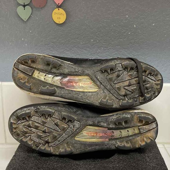 Rawlings cleats main image 9